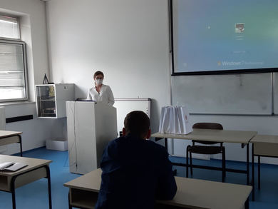 A Round Table on the Russian Language Held at the Fa...