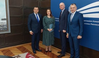 Уручени уговори о финансирању заједничких научноистр...