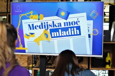 Факултет политичких наука – мост између теорије и пр...