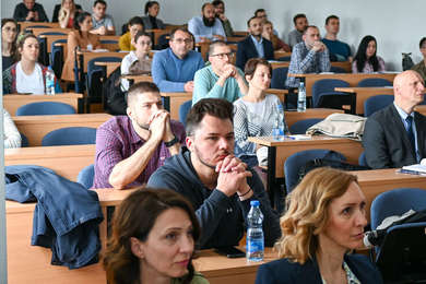 Професионално усавршавање наставног особља