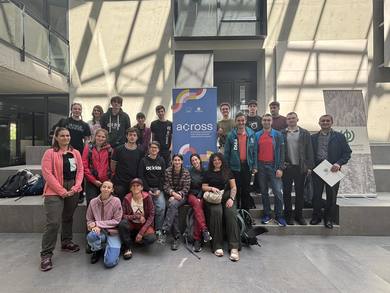 Студенти и професори из Торина на Шумарском факултет...