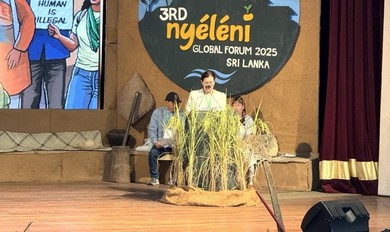 Professor Gordana Đurić in a forum in Sri Lanka