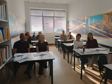 Students from three continents learn Serbian