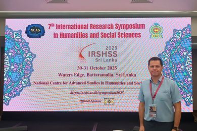 Декан Душанић на симпозијуму у Шри Ланци