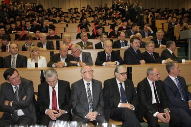 Научни скуп ''Реиндустријализација - заблуда или да ...