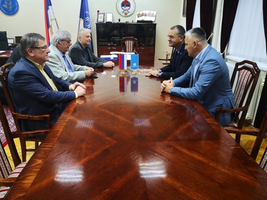 Разговарано о конференцији Међународне академије кар...